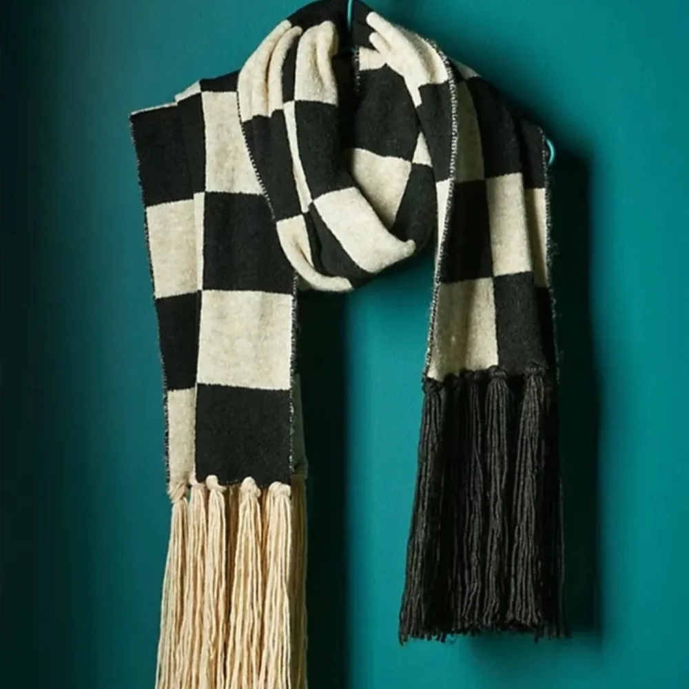 RARE ANTHROPOLOGIE | Checkered Scarf